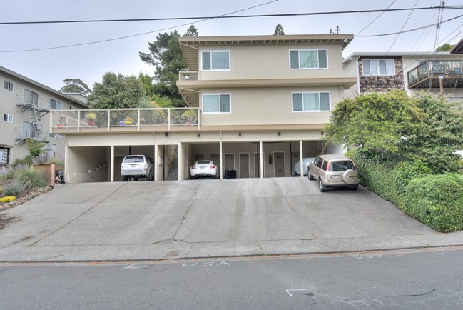 Building Photo - 55 Roque Moraes Dr