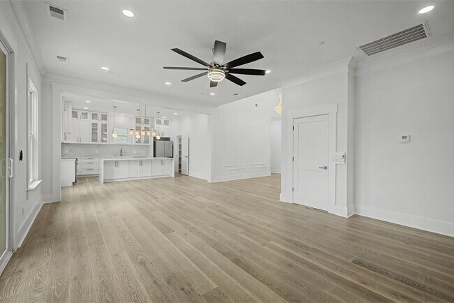 Building Photo - 103 McKinley Dr