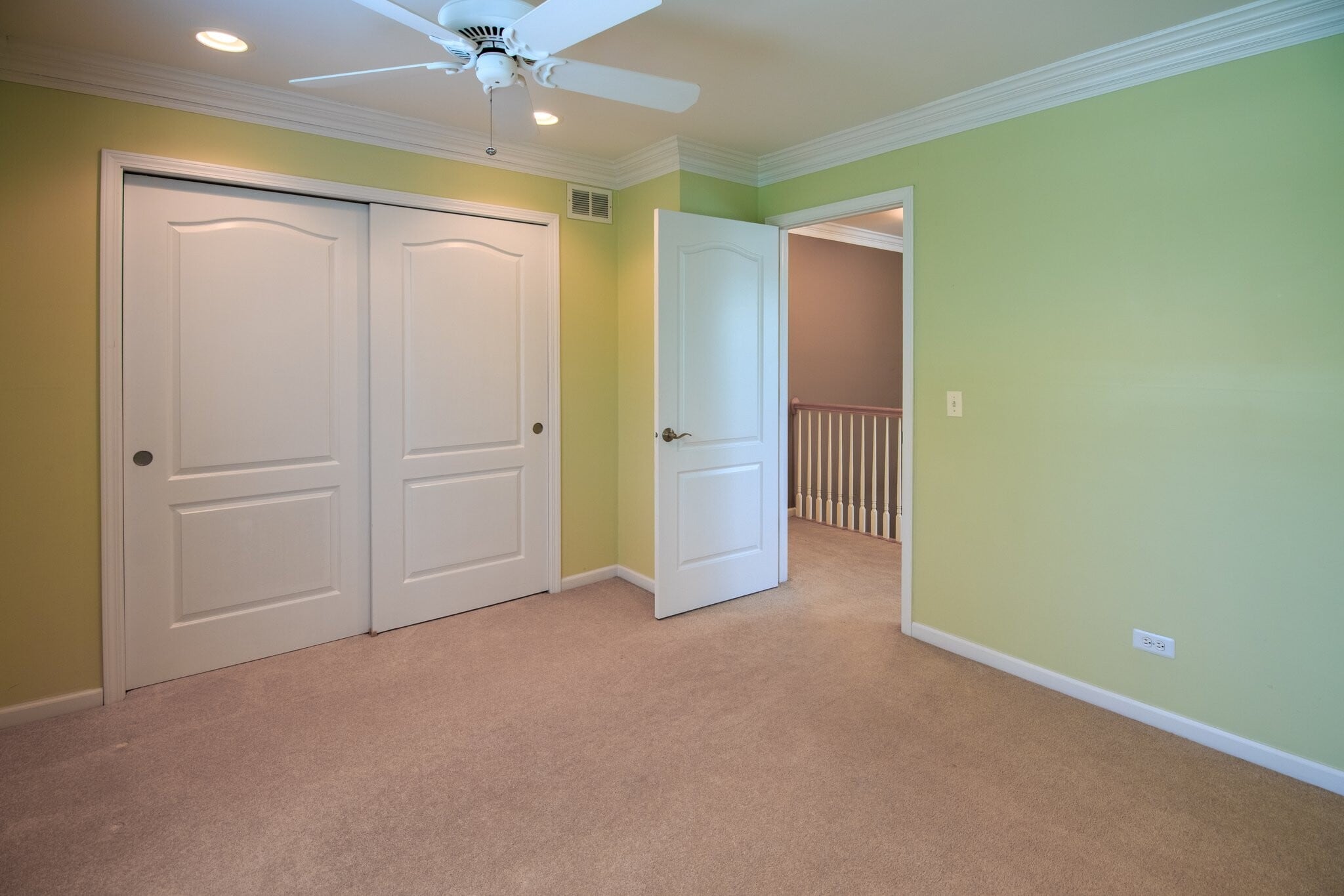 Building Photo - 24813 Ironwood Ct