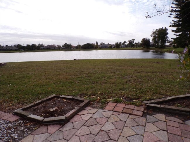 Building Photo - 2437 Greenland Ct