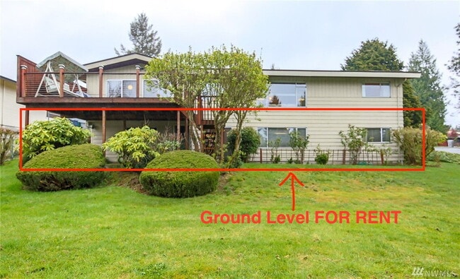 Building Photo - Cozy Unit available!