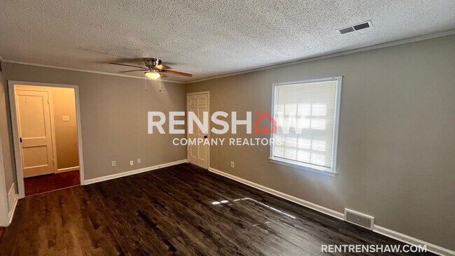 Building Photo - 3822 Maid Marian Ln