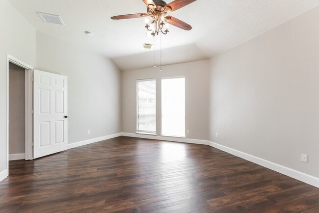 Building Photo - 14411 Pelican Marsh Dr