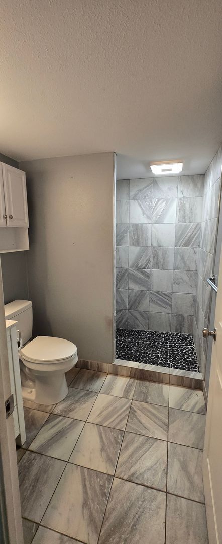 Building Photo - 2 Bed / 1.5 Bath – Kahului | Partially Furnished | $2,500/mo