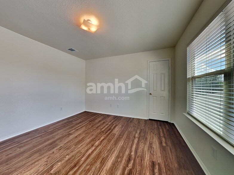 Building Photo - 11741 Cottontail Dr
