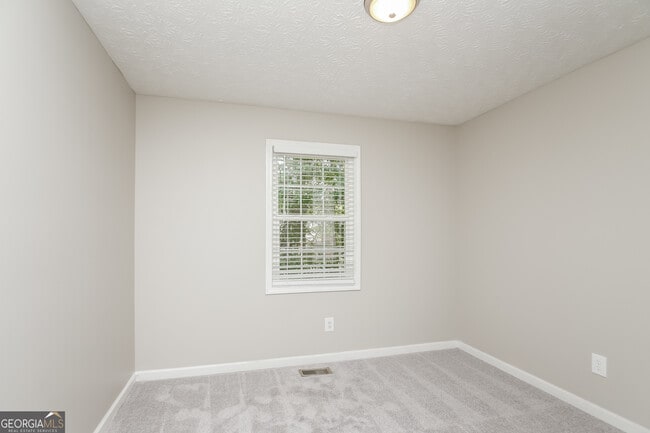 Building Photo - 4207 New Towne Dr