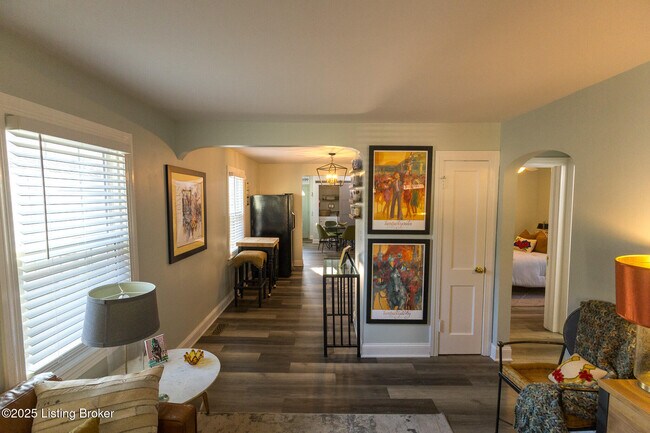 Building Photo - 720 Gheens Ave