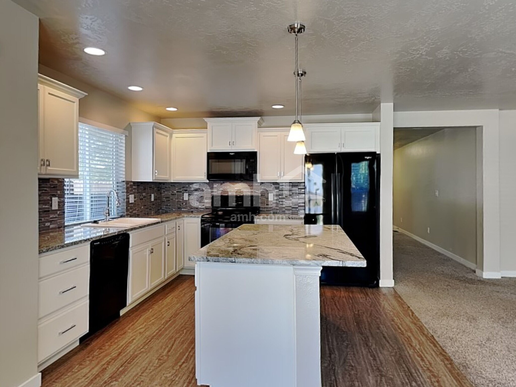 Building Photo - 9860 W Mossywood Dr