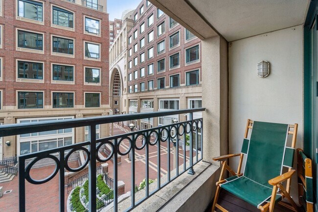 Building Photo - 20 Rowes Wharf