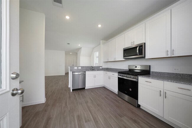 Building Photo - 5703 Finely Run St