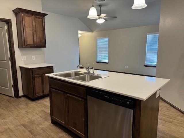 Building Photo - 605 Marlin Ct