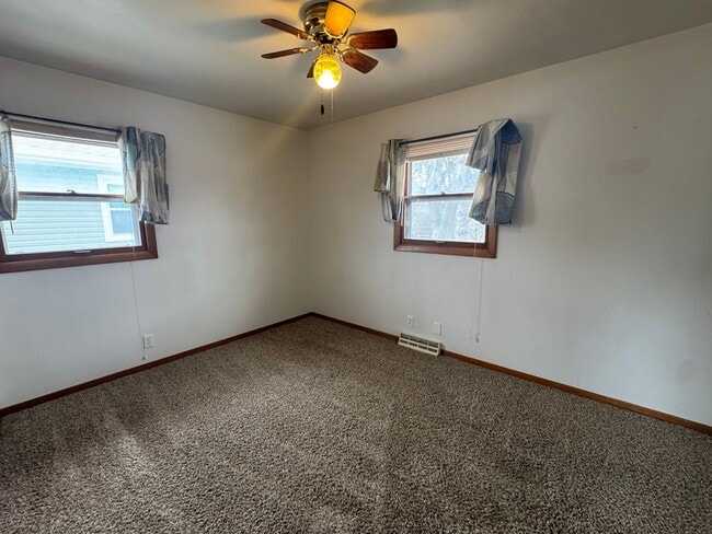 Building Photo - Nice House for Rent