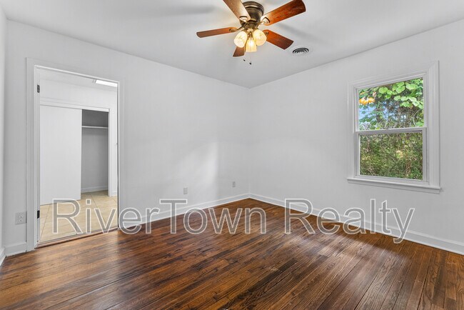 Building Photo - 810 Indian Dr