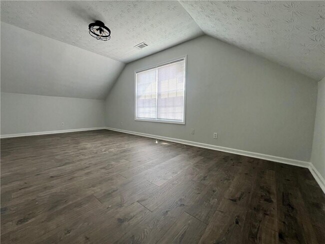 Building Photo - 540 Peachtree Parc Ct NE