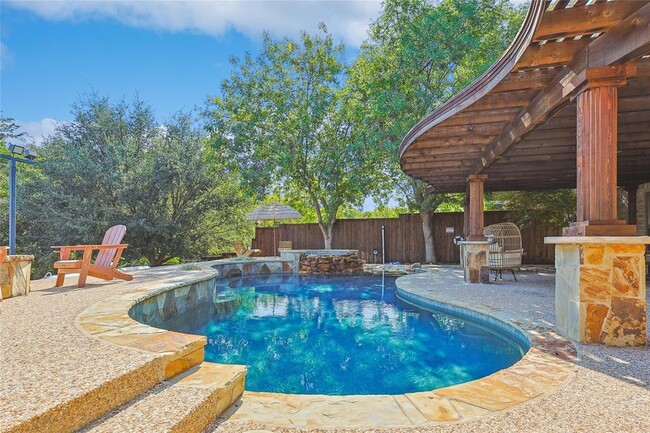 Building Photo - 1088 Pondview Dr