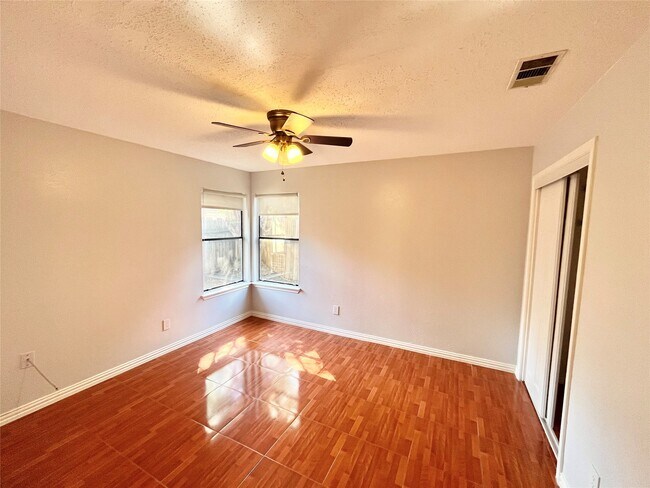 Building Photo - 4310 Hawk Meadow Dr