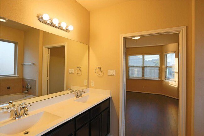 Building Photo - 22718 Corinth Meadow Ct