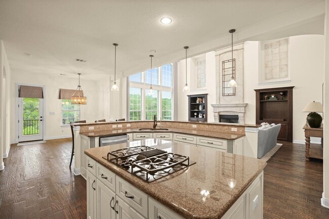 Building Photo - 121 Burgess Ln