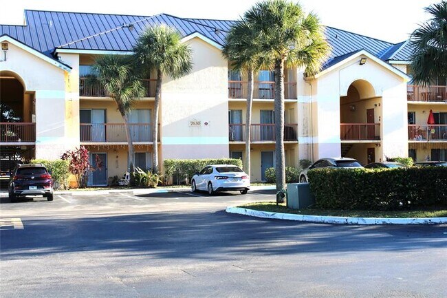Building Photo - 7630 Westwood Dr