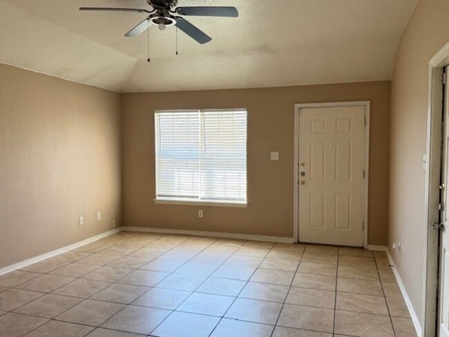 Building Photo - 3302 Alicante Ct