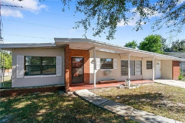 Primary Photo - 1623 Ferndell Rd
