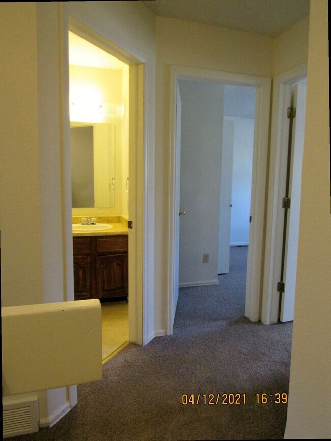 Building Photo - 375 Wildrose Lane