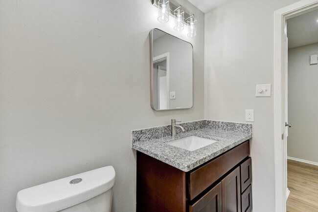 Building Photo - 16506 Quiet Quail Dr