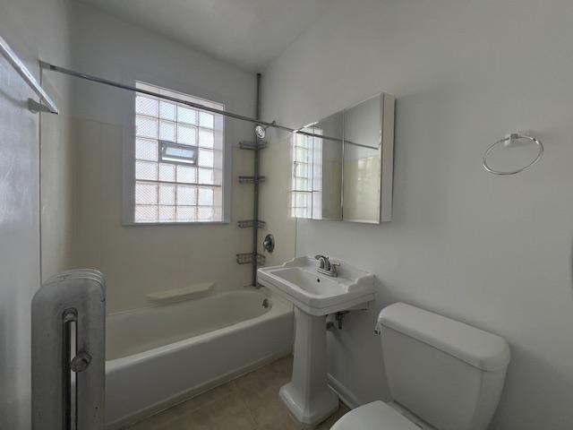 Building Photo - 1 bedroom in Chicago IL 60660