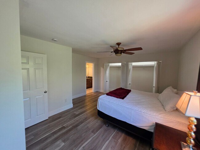 Building Photo - 4892 Oahu Dr