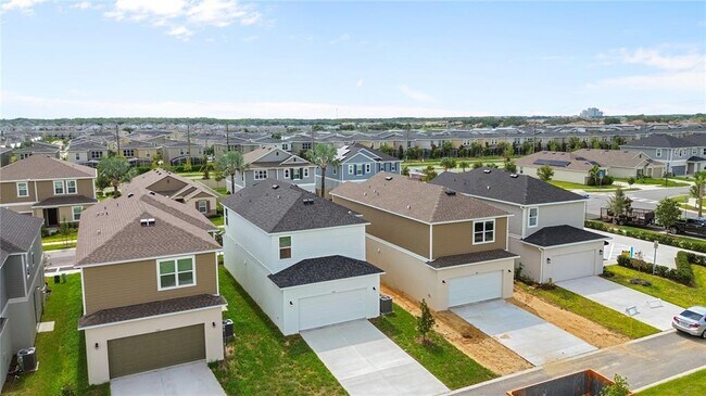 Building Photo - 736 Overpool Ave