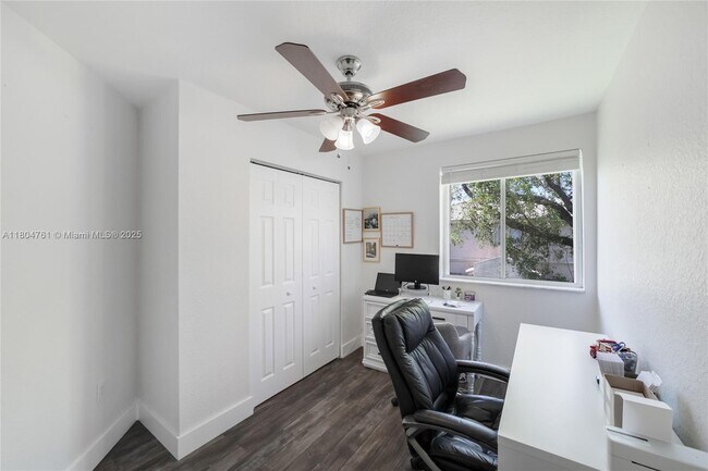 Building Photo - 16340 SW 75th St