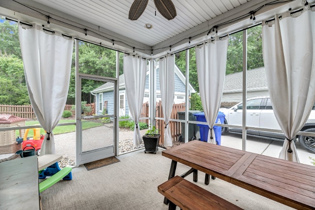 Building Photo - 1746 Batten Dr
