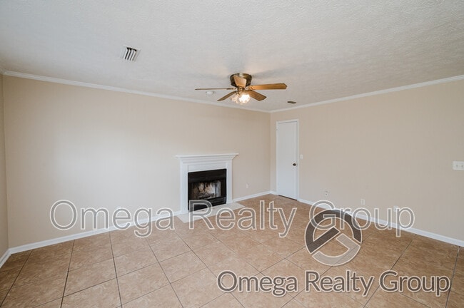 Building Photo - 821 Willow Pointe