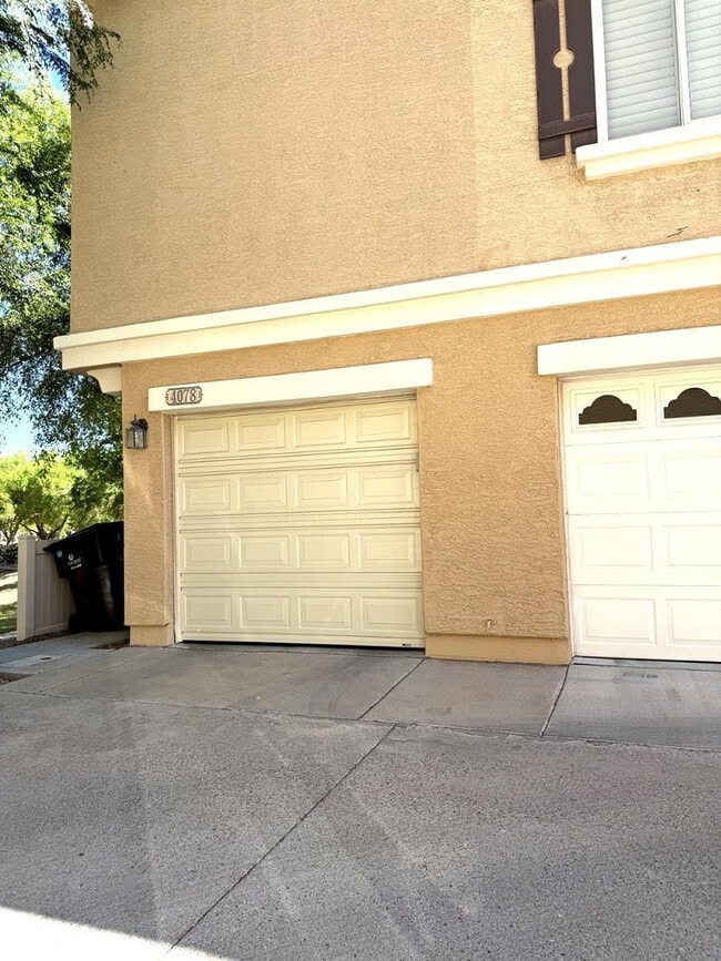 Building Photo - 4078 E Windsor Dr