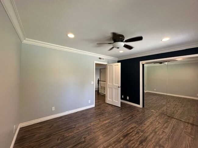 Building Photo - 1635 Larkfield Ave