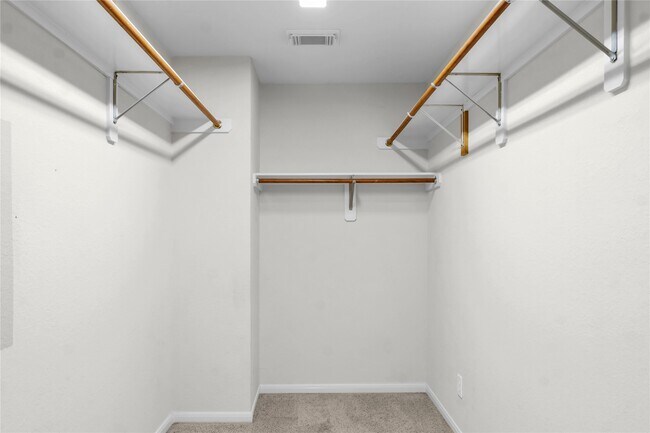 Building Photo - 13031 Bramford Pointe Ln
