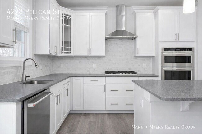 Building Photo - 4273 Pelican St