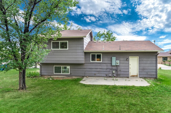 Building Photo - 1552 S Memphis St