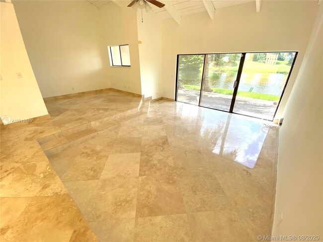 Building Photo - 2121 SW 82nd Ave