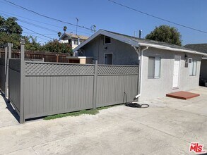 Building Photo - 3507 6th Ave