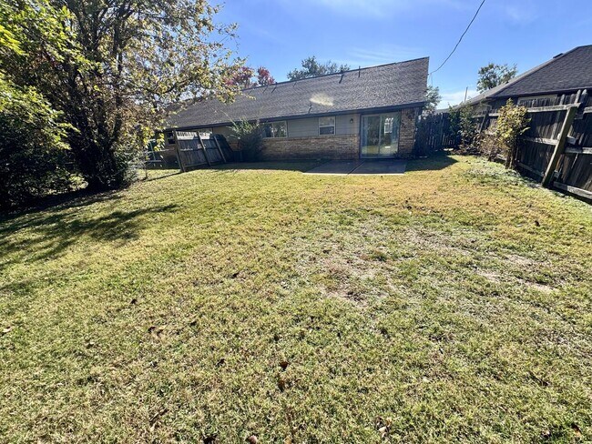 Building Photo - 9235 E 32nd St