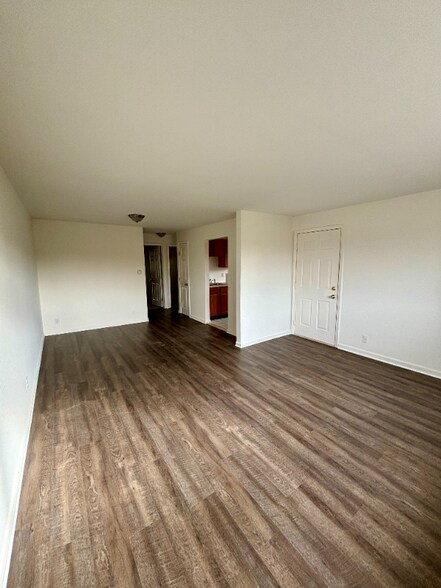 Building Photo - 770-784 Millersport Hwy