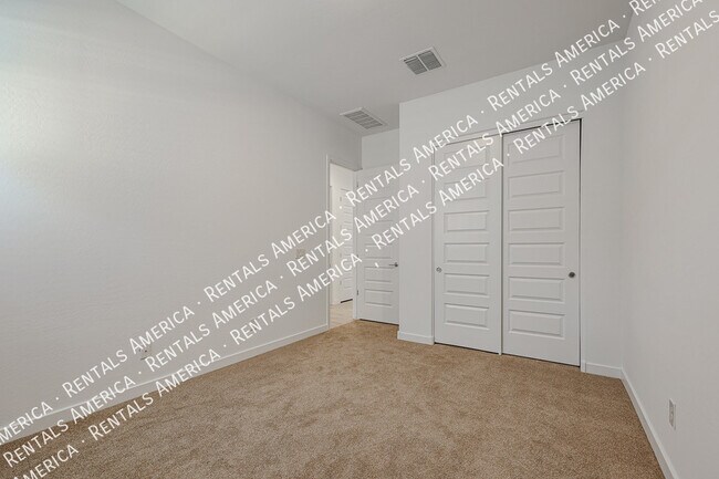 Building Photo - 2631 W Pecan Rd