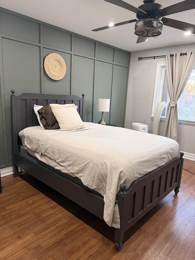 Building Photo - 2082 Pitman Ave