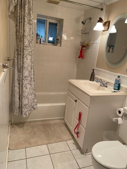 Downstairs bath - 4326 E 17th Avenue Pky