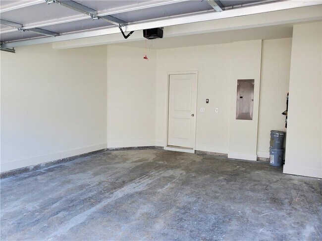 Building Photo - 389 Auburn Valley Wy