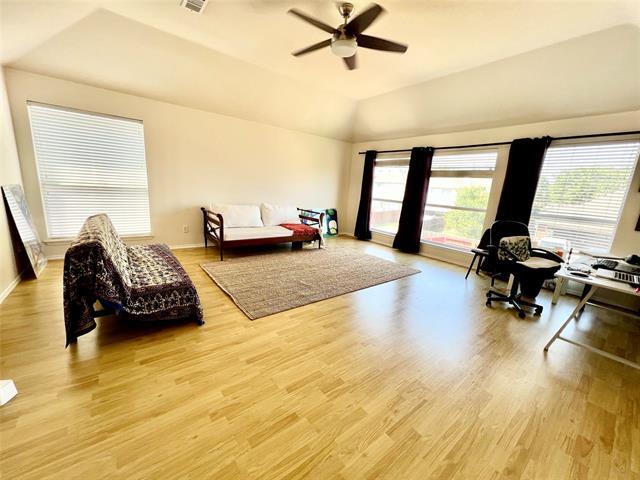 Building Photo - 1715 Mapleleaf Falls Dr