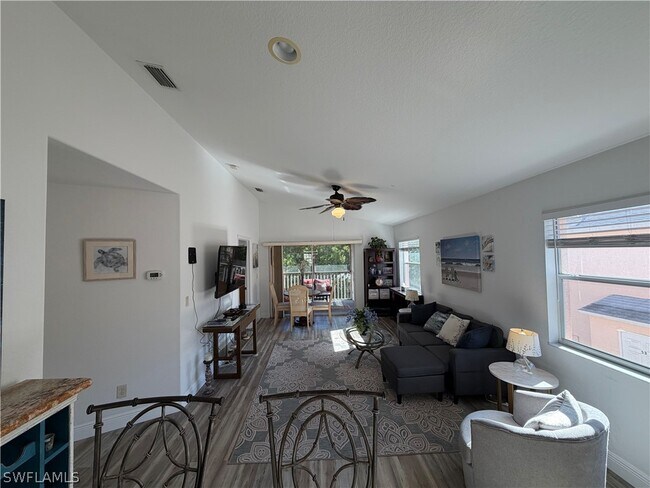 Building Photo - 26699 Little John Ct