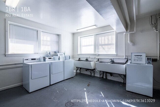 Building Photo - 1424 N Pennsylvania St