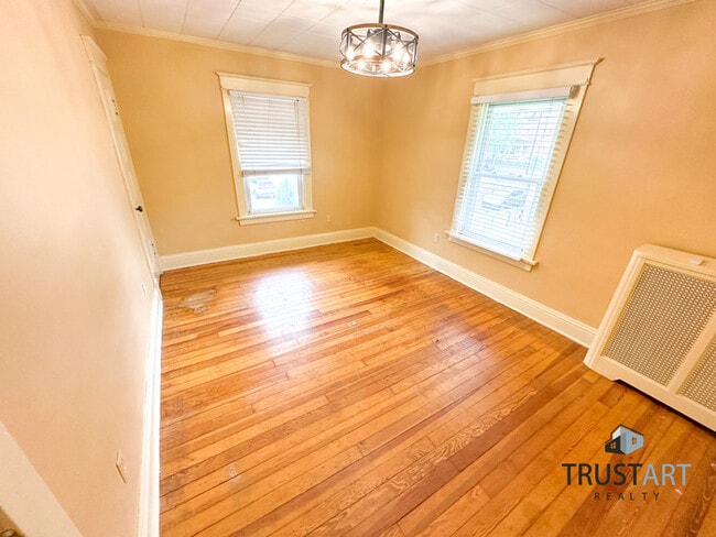 Building Photo - 4 Bedroom house in Foxchase area of North ...